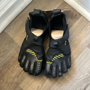 Vibram fivefingers Toe Shoes - Signa